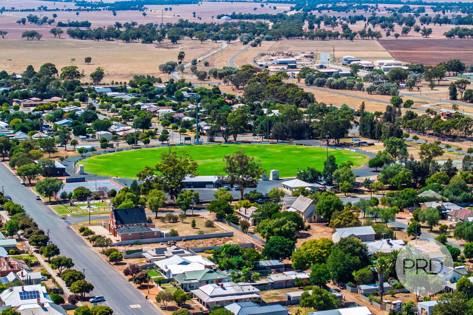 2 Halliday Street LOCKHART 24