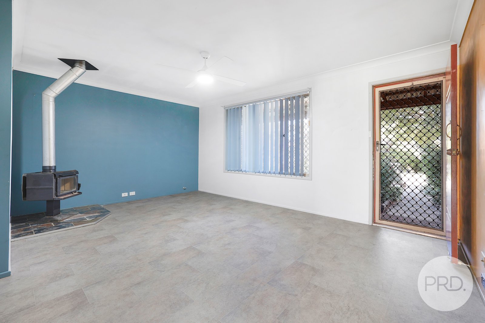 2 Hamilton Court TAMWORTH 4