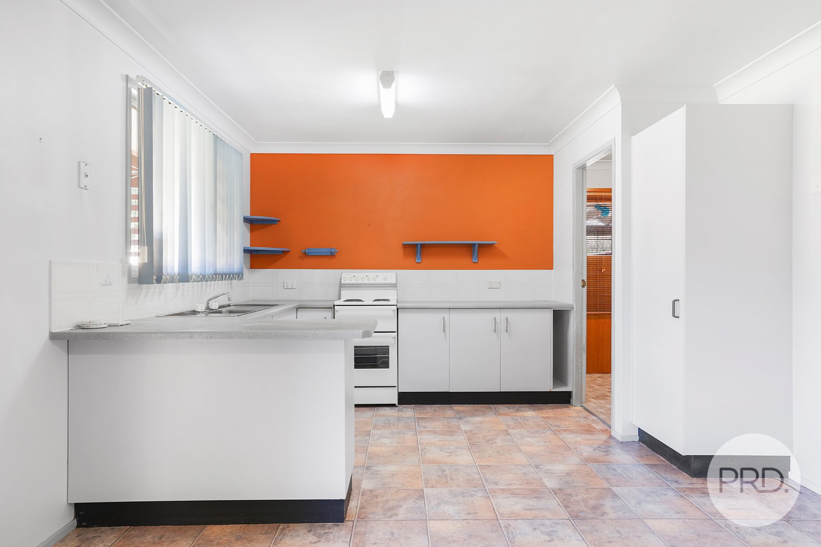 2 Hamilton Court TAMWORTH 5