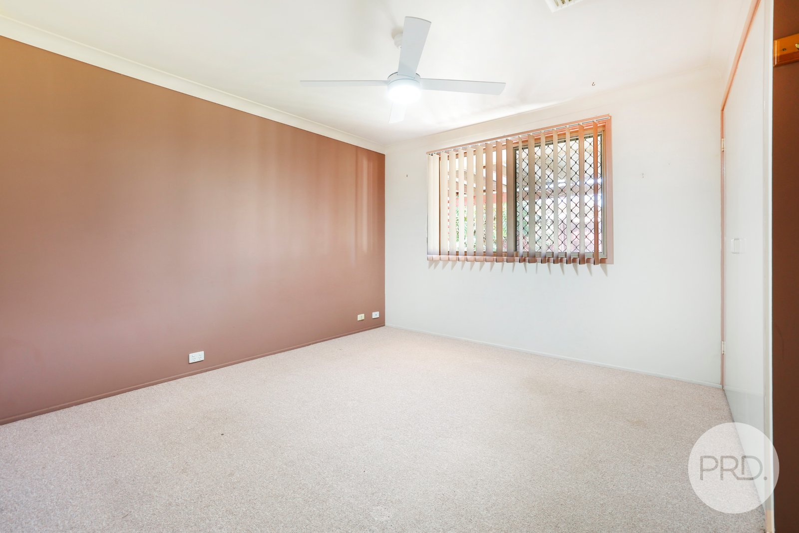 2 Hamilton Court TAMWORTH 10