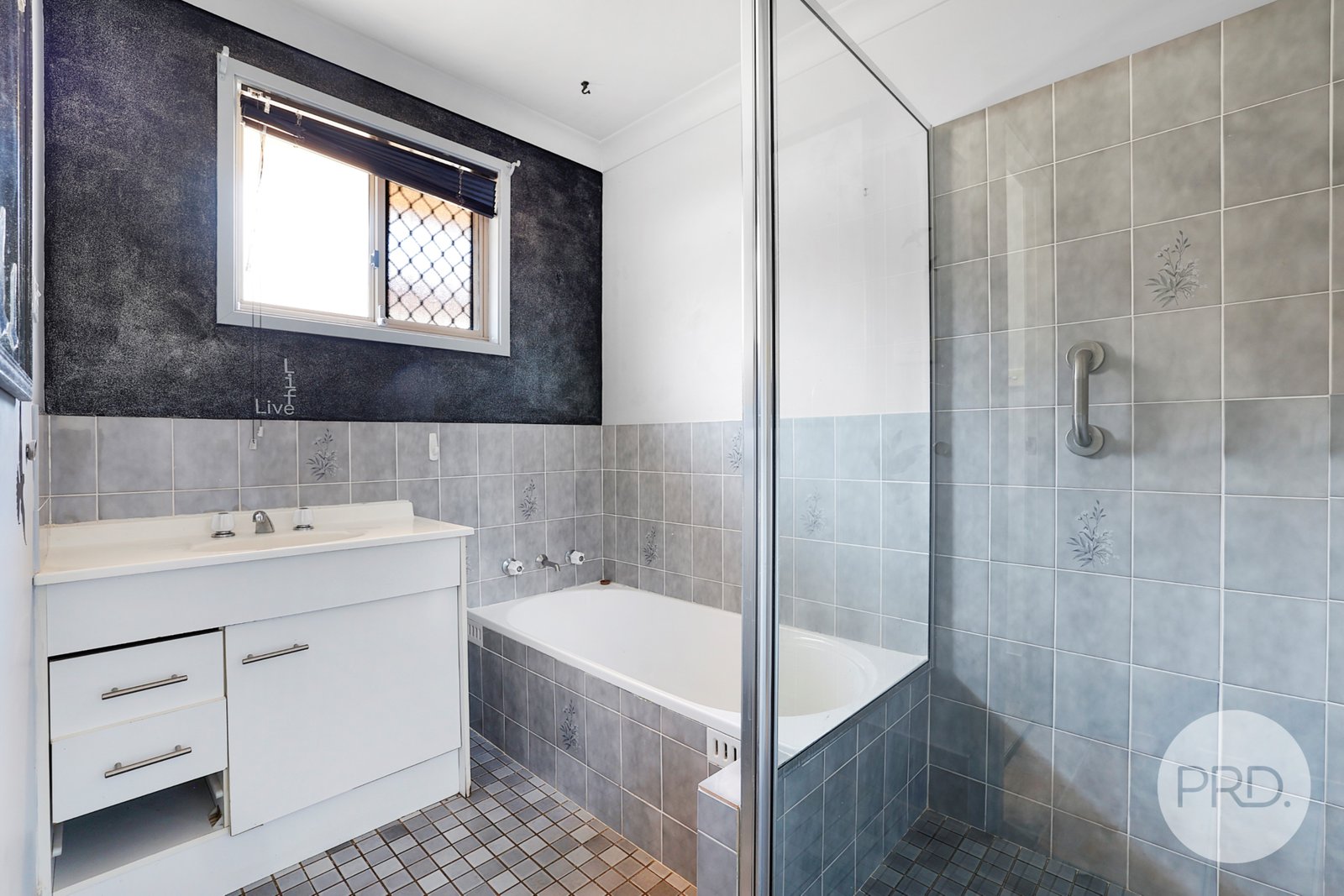 2 Hamilton Court TAMWORTH 14