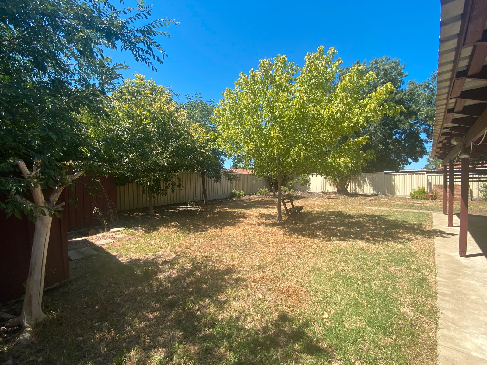 2 Hamilton Court TAMWORTH 10