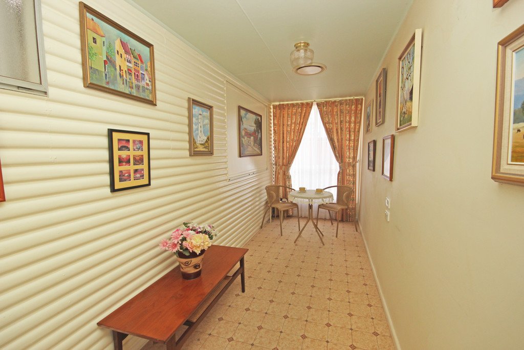 2 Hanley Street LAURIETON 11