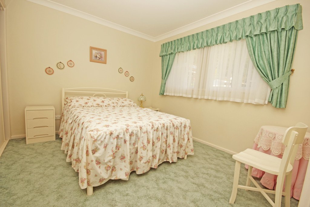 2 Hanley Street LAURIETON 13