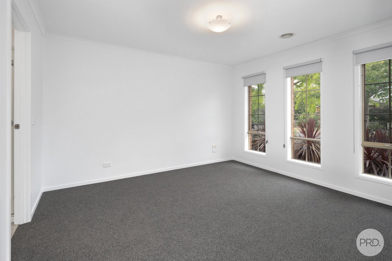2 Hanwood Close DELACOMBE 2