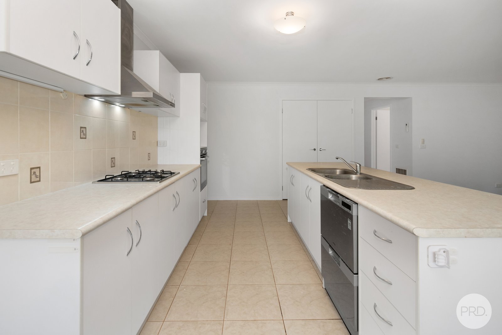 2 Hanwood Close DELACOMBE 8