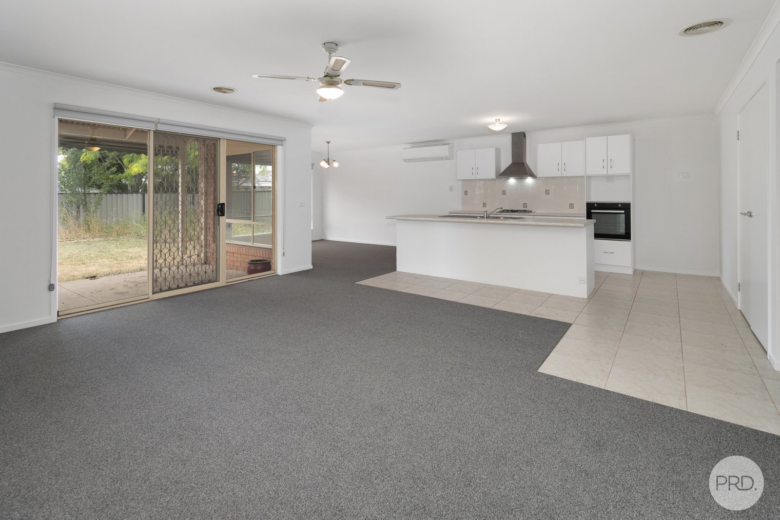 2 Hanwood Close DELACOMBE 9