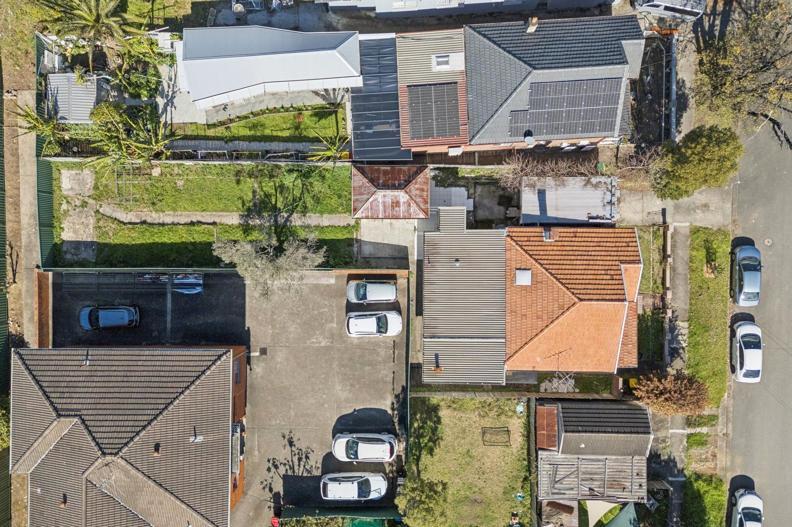 2 Harcourt Avenue CAMPSIE 9