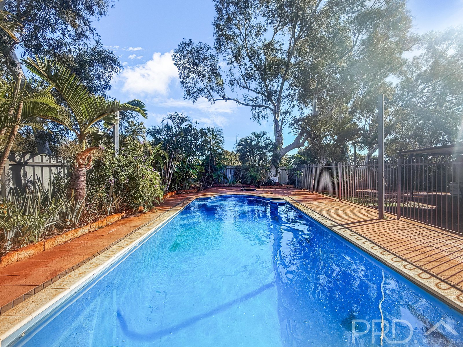 2 Hardey Crescent DAMPIER 1