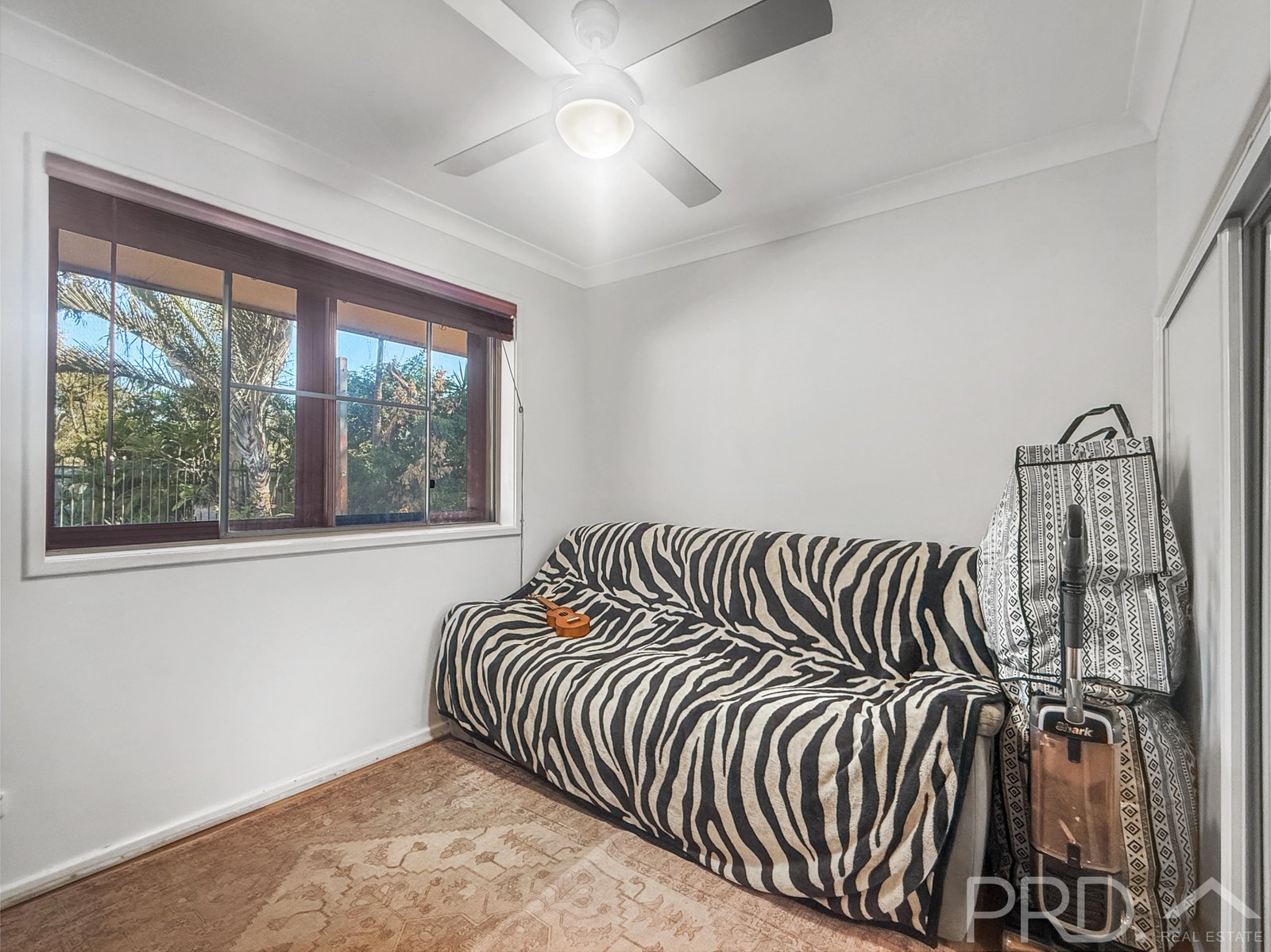 2 Hardey Crescent DAMPIER 14