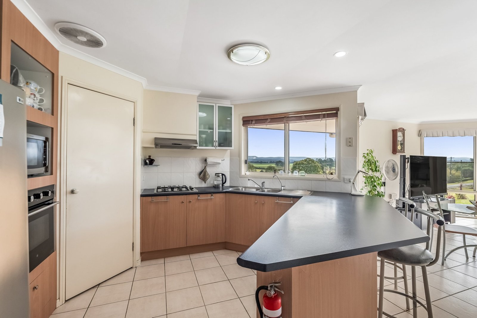 2 Harvest View Place FAIRY HILL 8