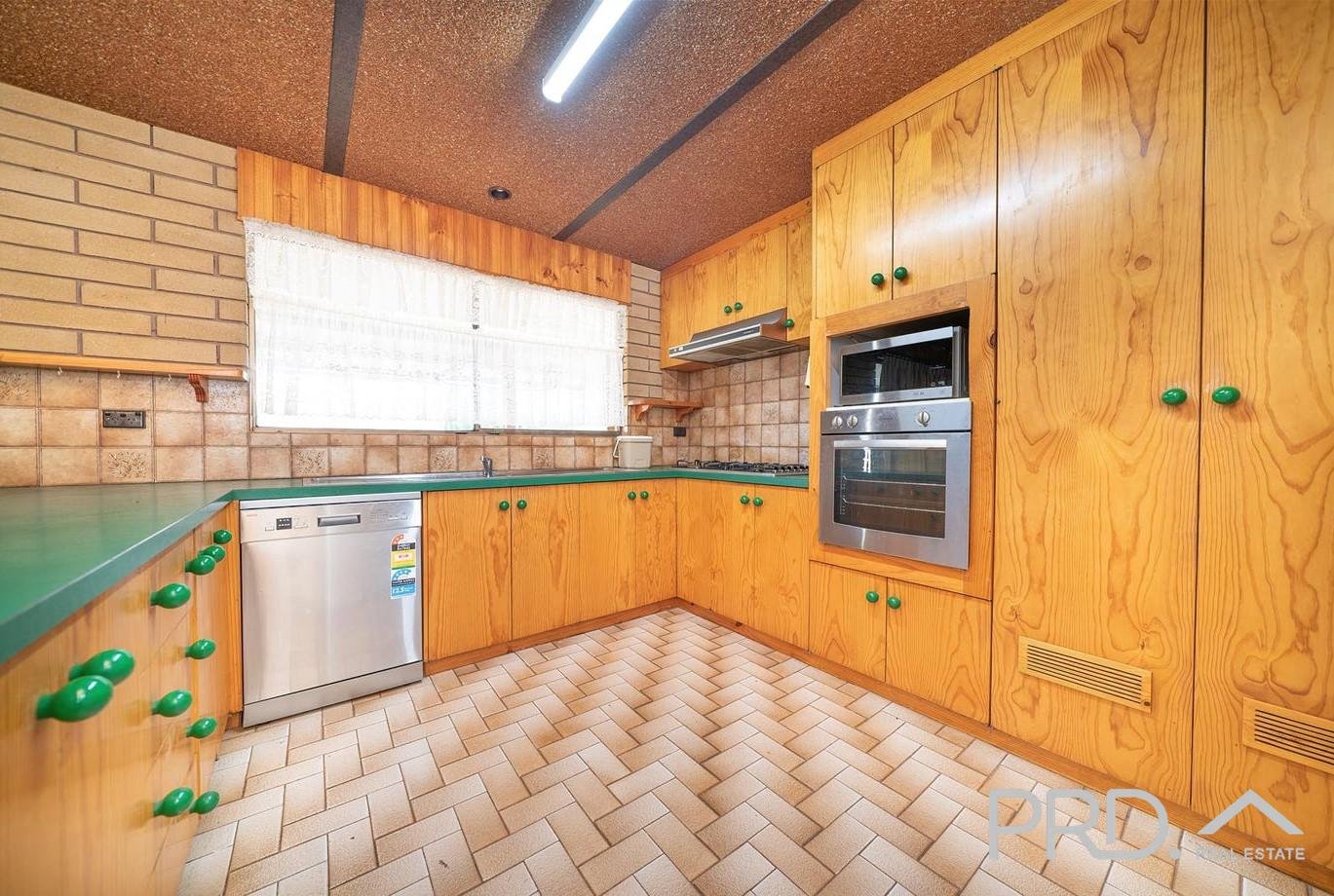 2 Hassell Court IRYMPLE 6