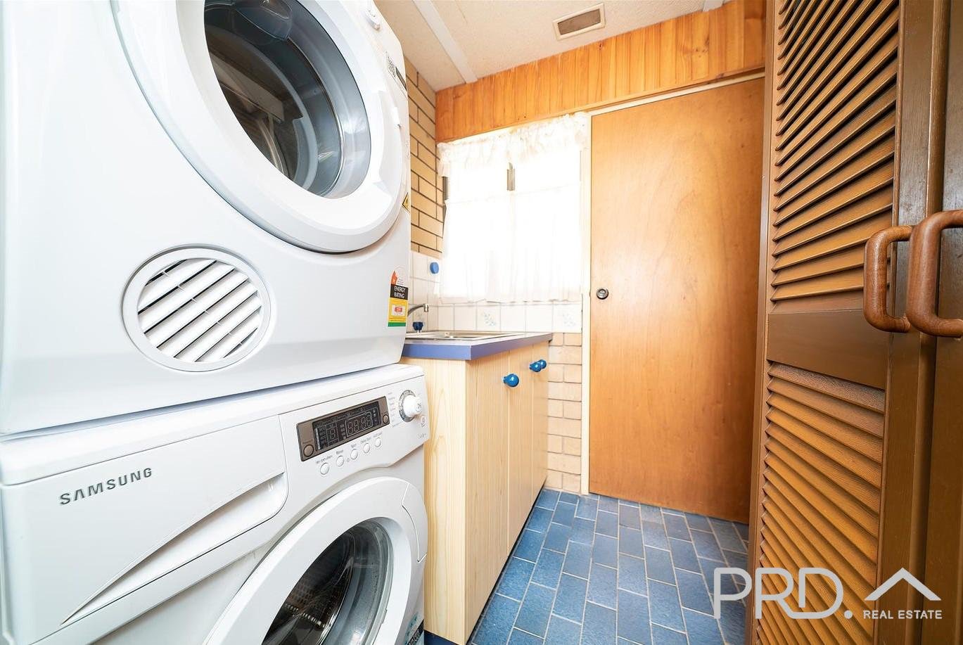 2 Hassell Court IRYMPLE 12