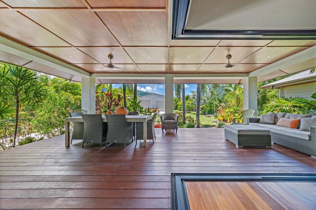 2 Henderson Street CANNON VALLEY 4