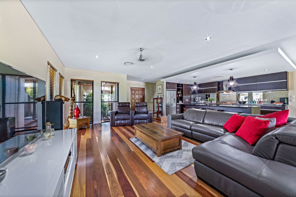 2 Henderson Street CANNON VALLEY 6