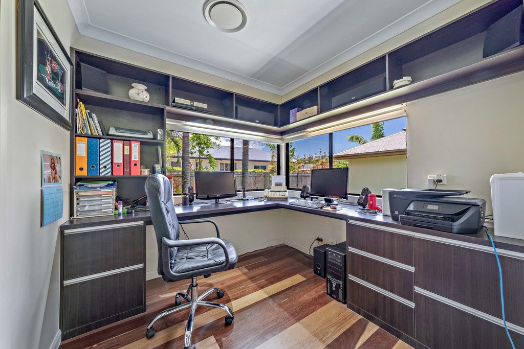 2 Henderson Street CANNON VALLEY 12