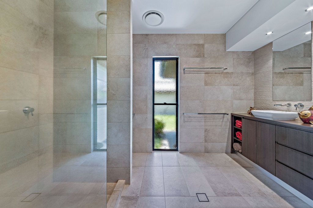 2 Henderson Street CANNON VALLEY 14