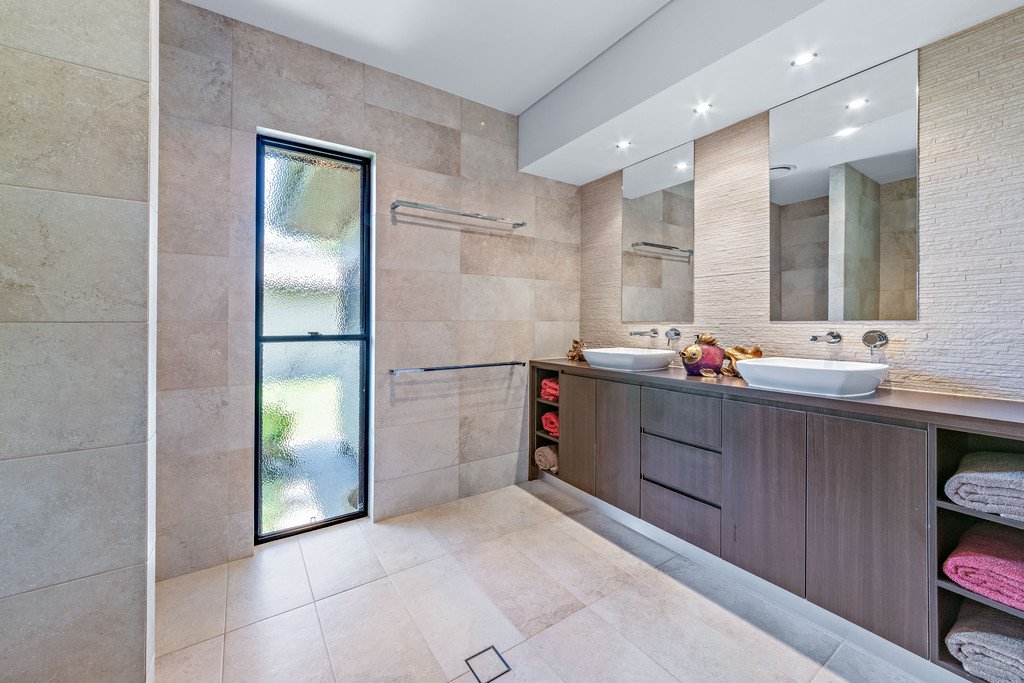 2 Henderson Street CANNON VALLEY 15