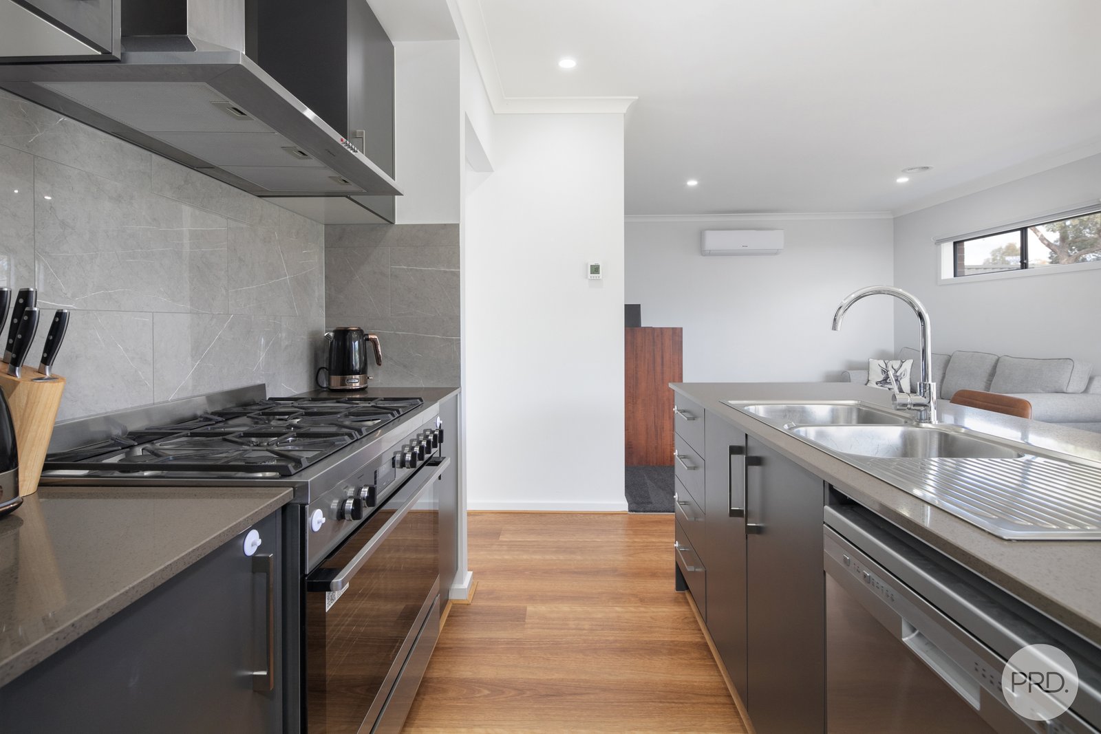 2 Henlix Court MOUNT CLEAR 3