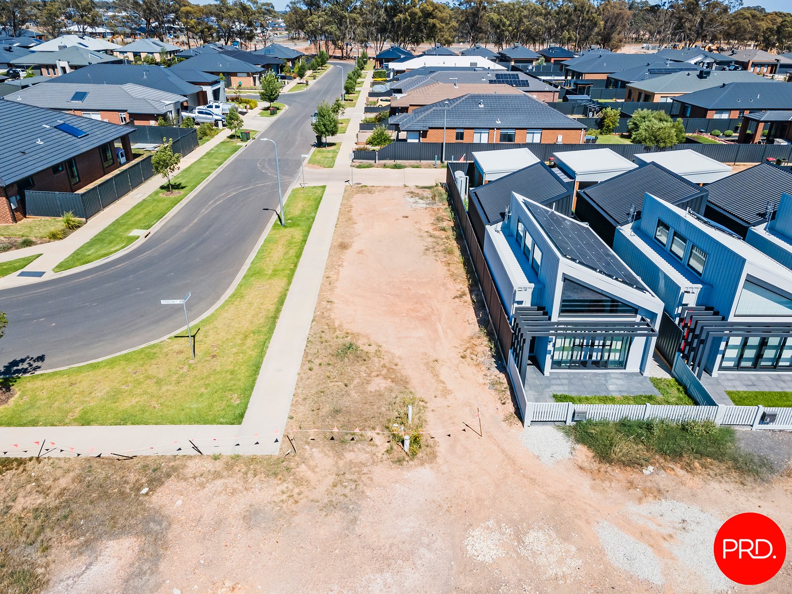 2 Henty Lane HUNTLY 4