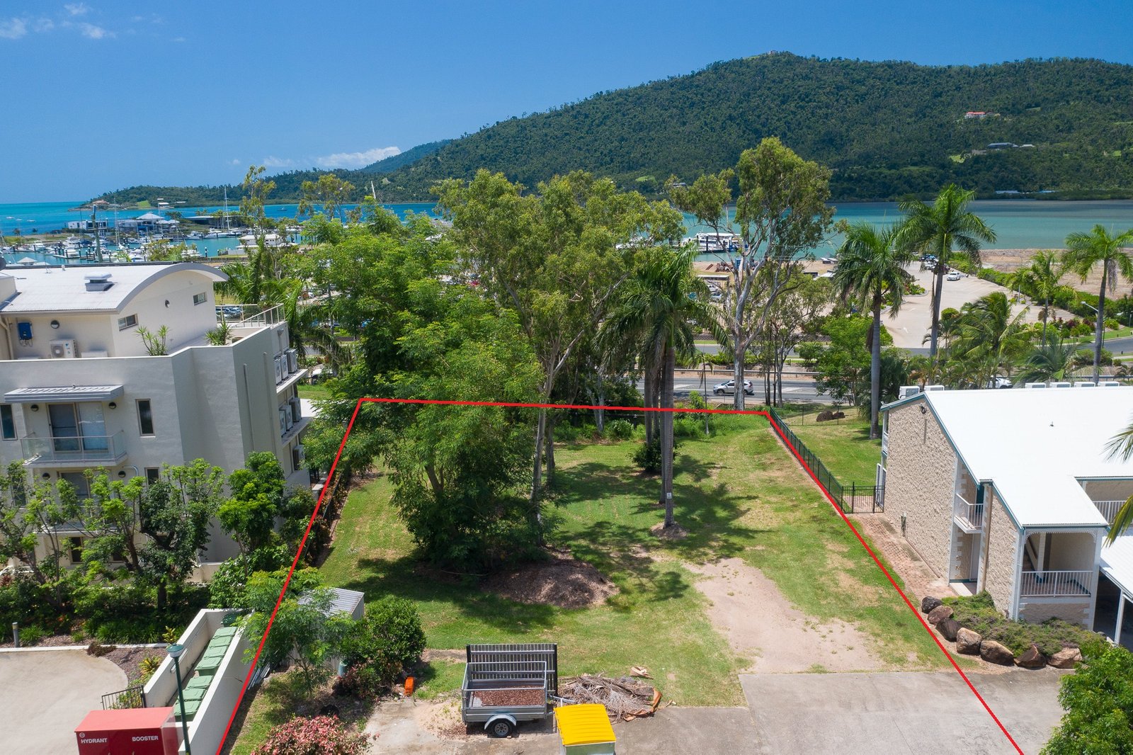 2 Hermitage Drive AIRLIE BEACH 2