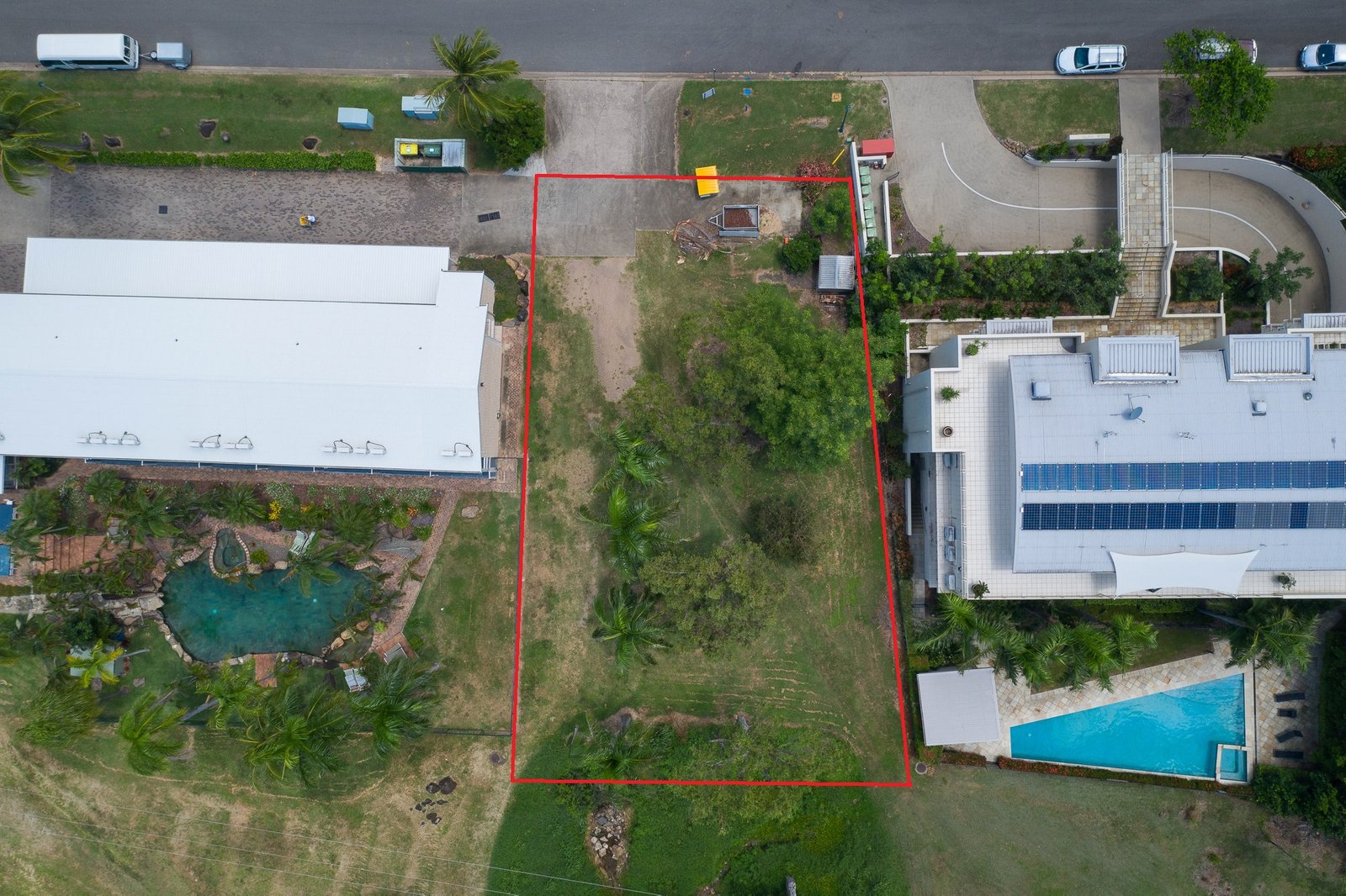 2 Hermitage Drive AIRLIE BEACH 3
