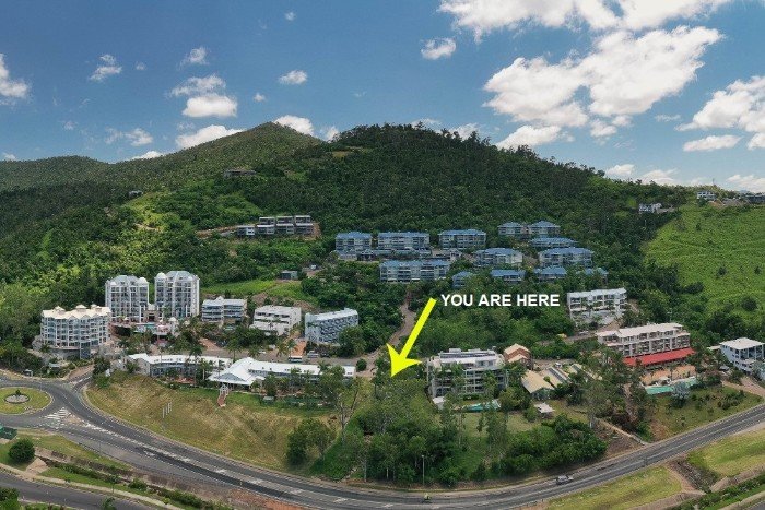 2 Hermitage Drive AIRLIE BEACH 4