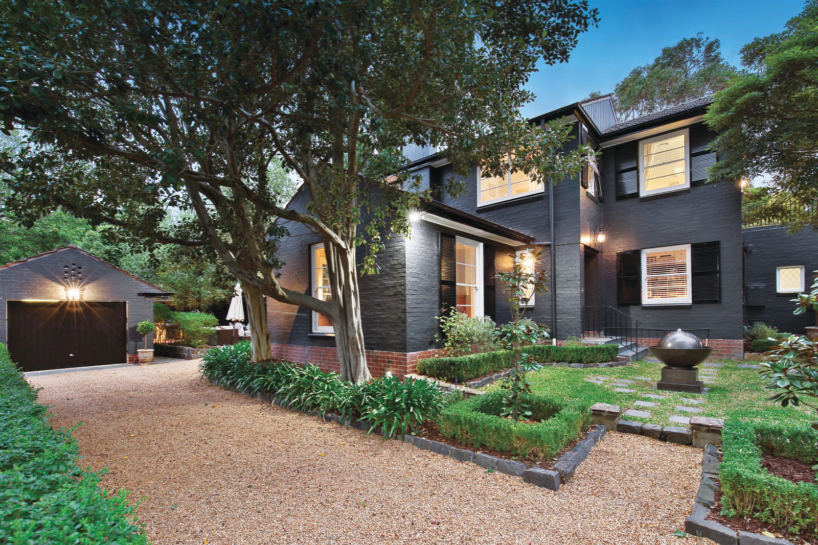 2 High Street, Mont Albert, VIC