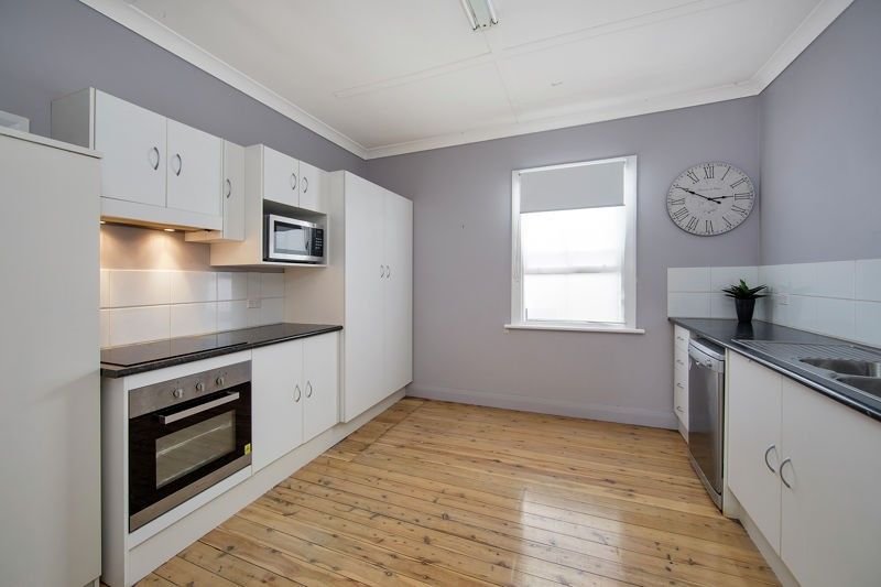 2 High Street TAMWORTH 3