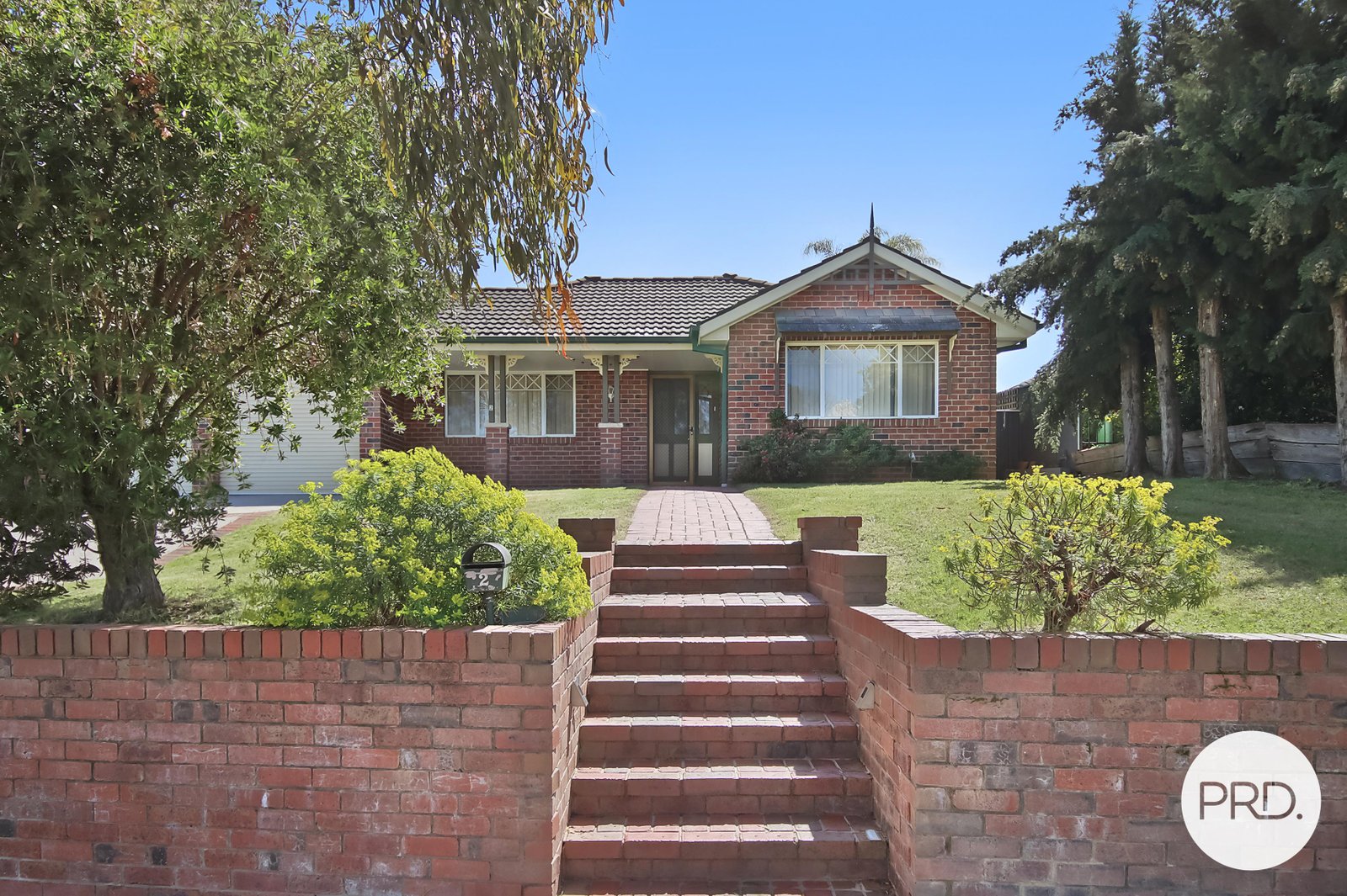 2 Highgrove Place WEST ALBURY 5