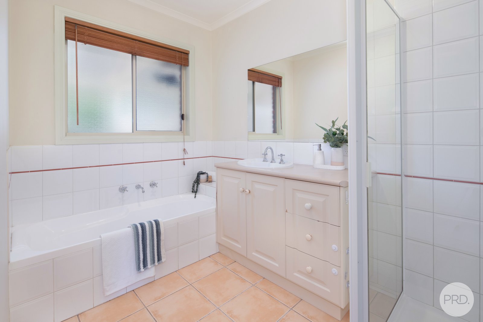 2 Highview Court BLACK HILL 13