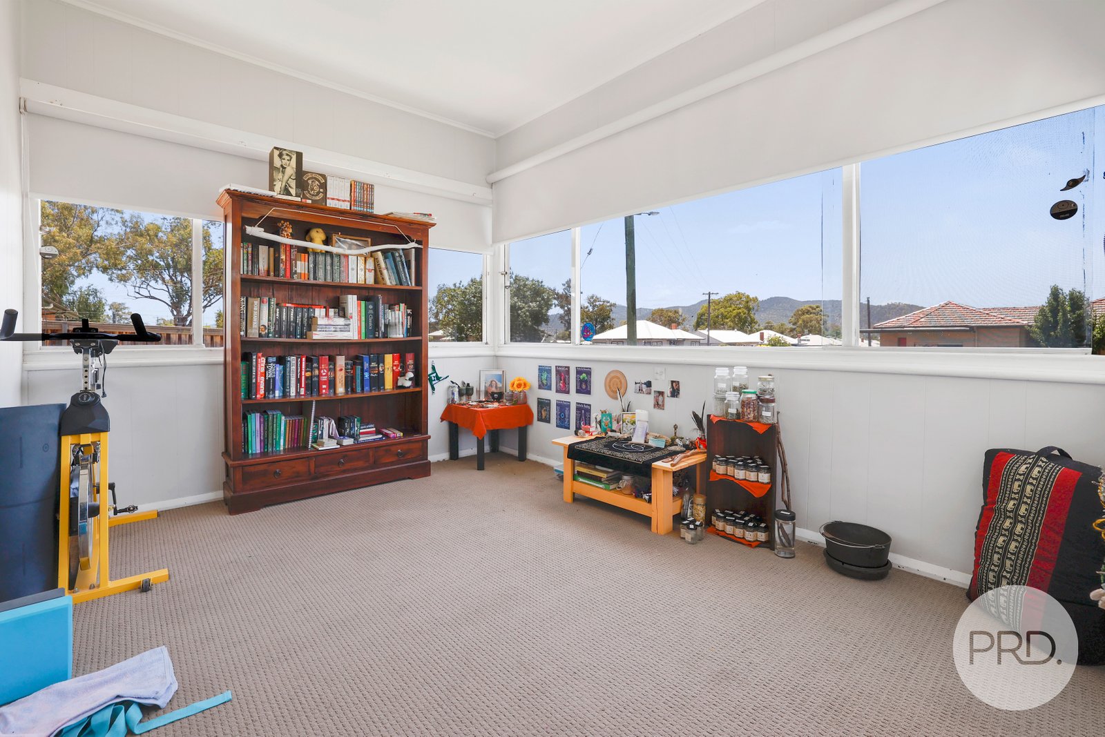 2 Hillvue Road TAMWORTH 12