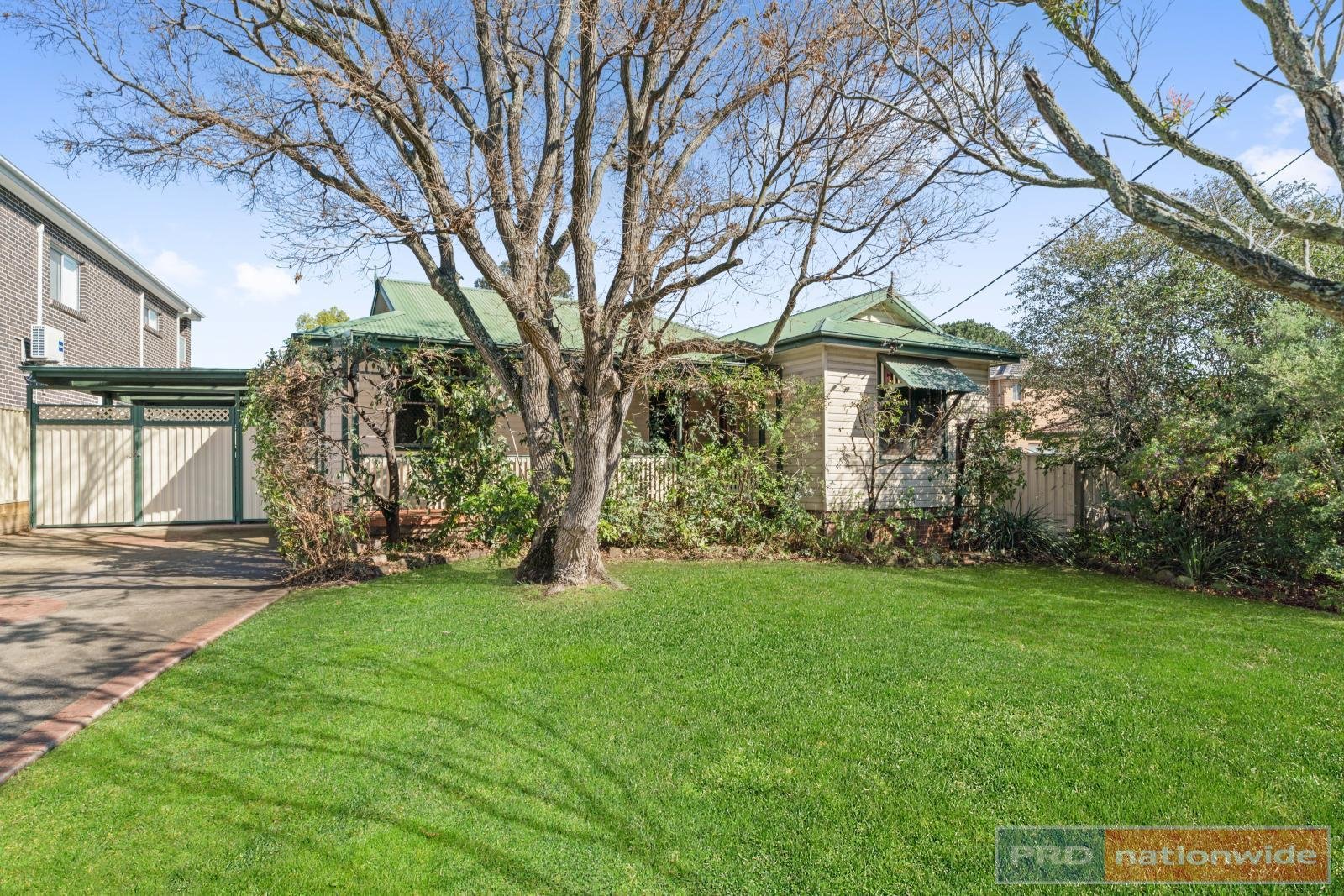 2 Hodgkinson Crescent PANANIA 2