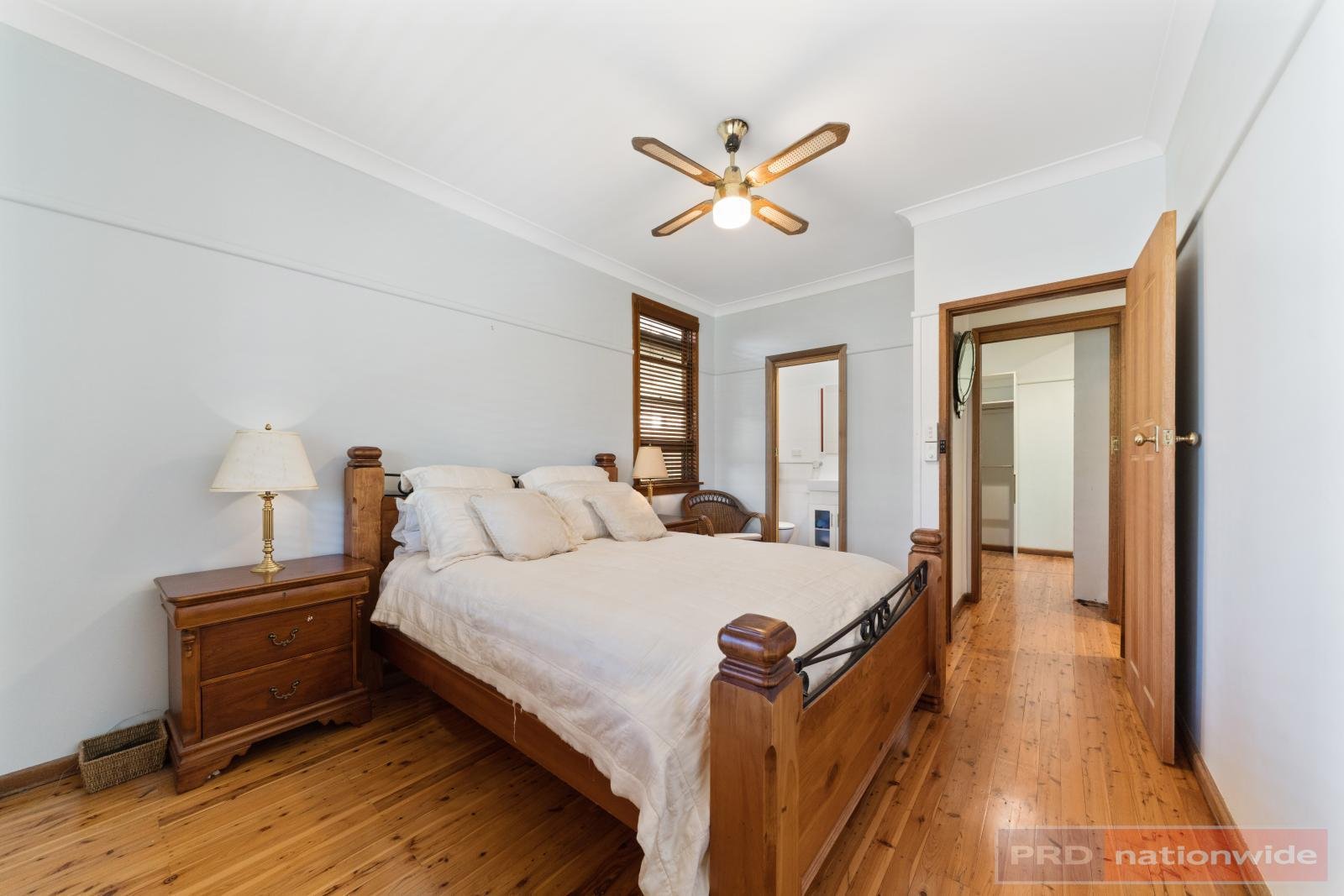 2 Hodgkinson Crescent PANANIA 7