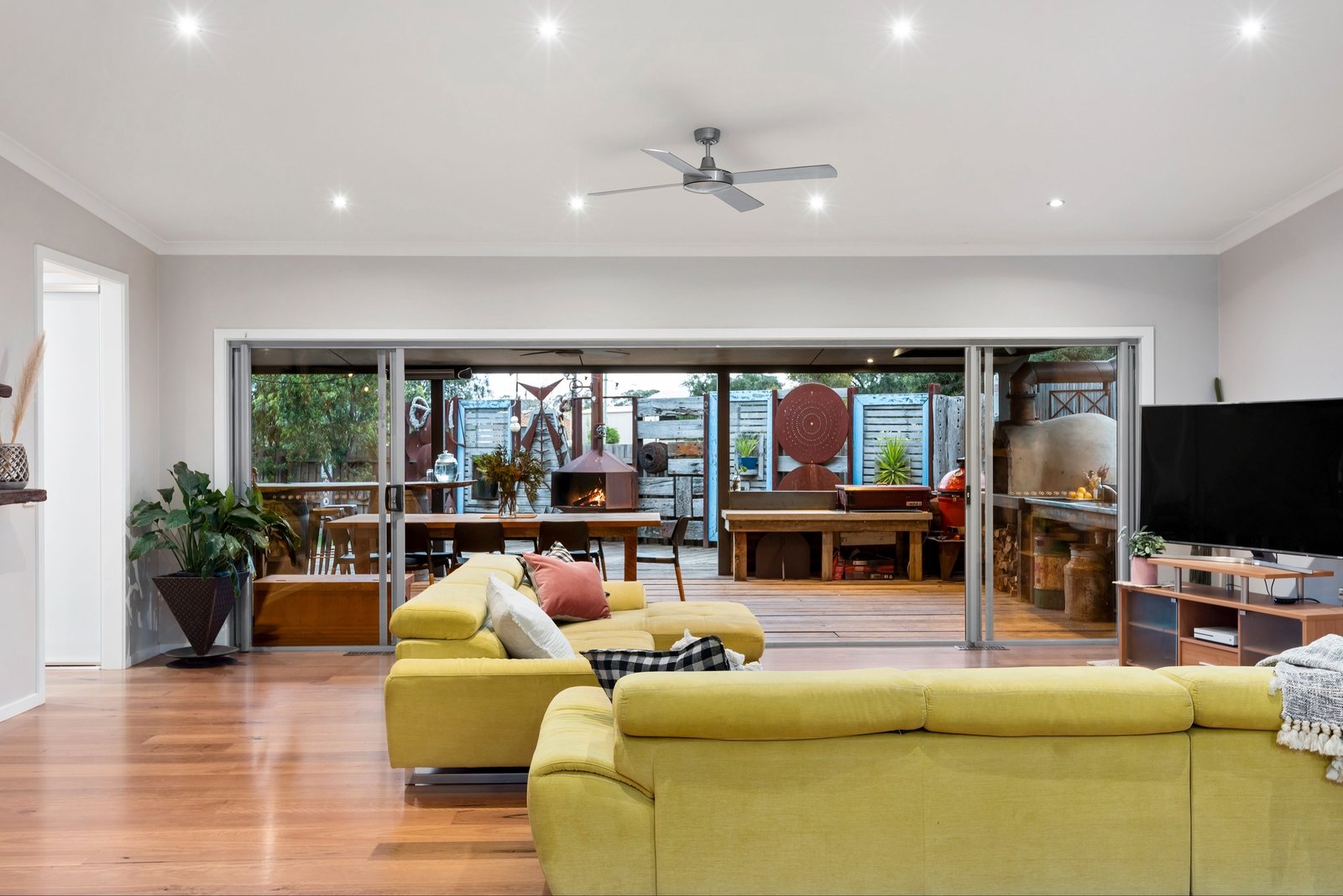 Real Estate and Property in 2 Holden Court, St Leonards, VIC