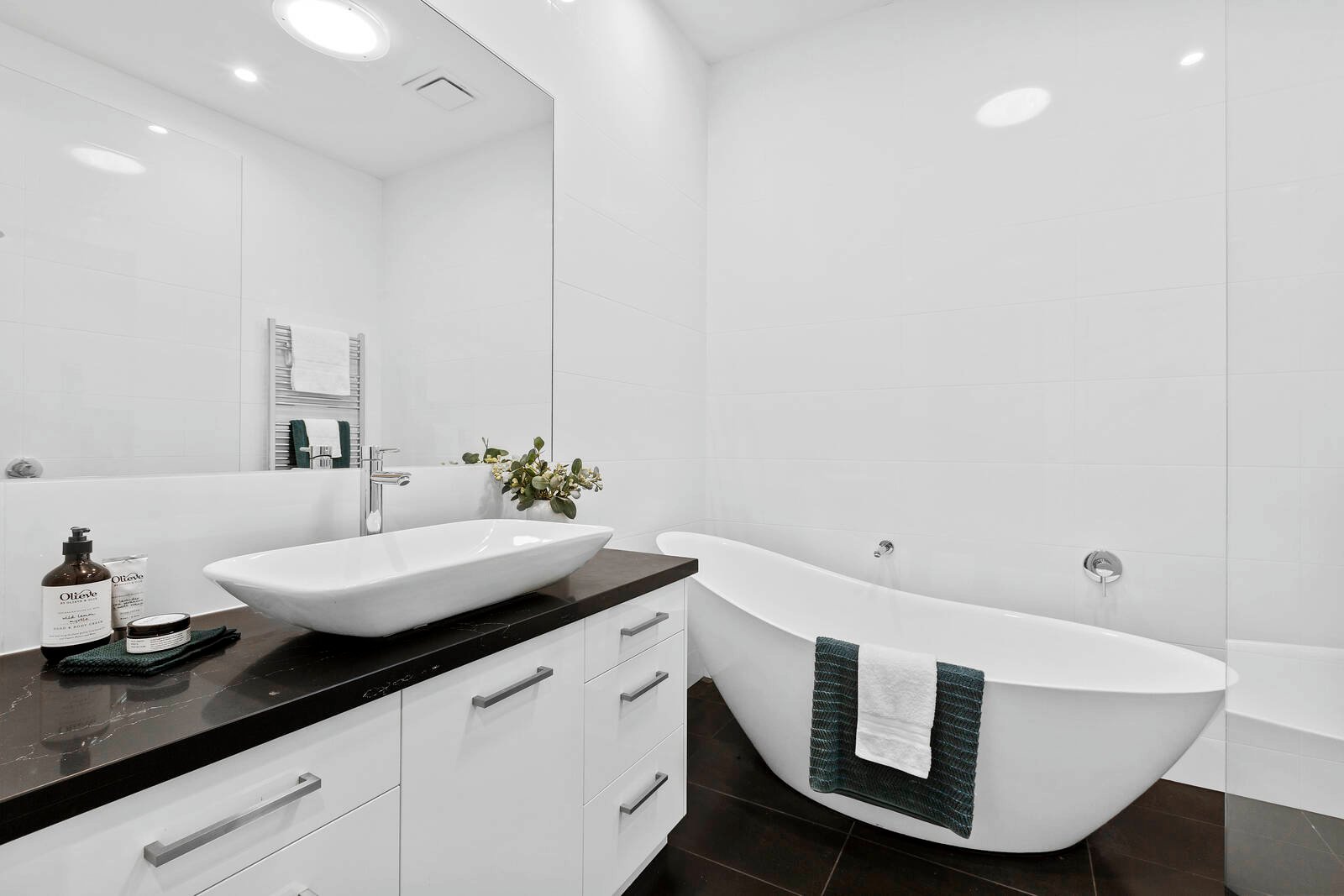 Real Estate and Property in 2 Hurley Street, Sorrento, VIC