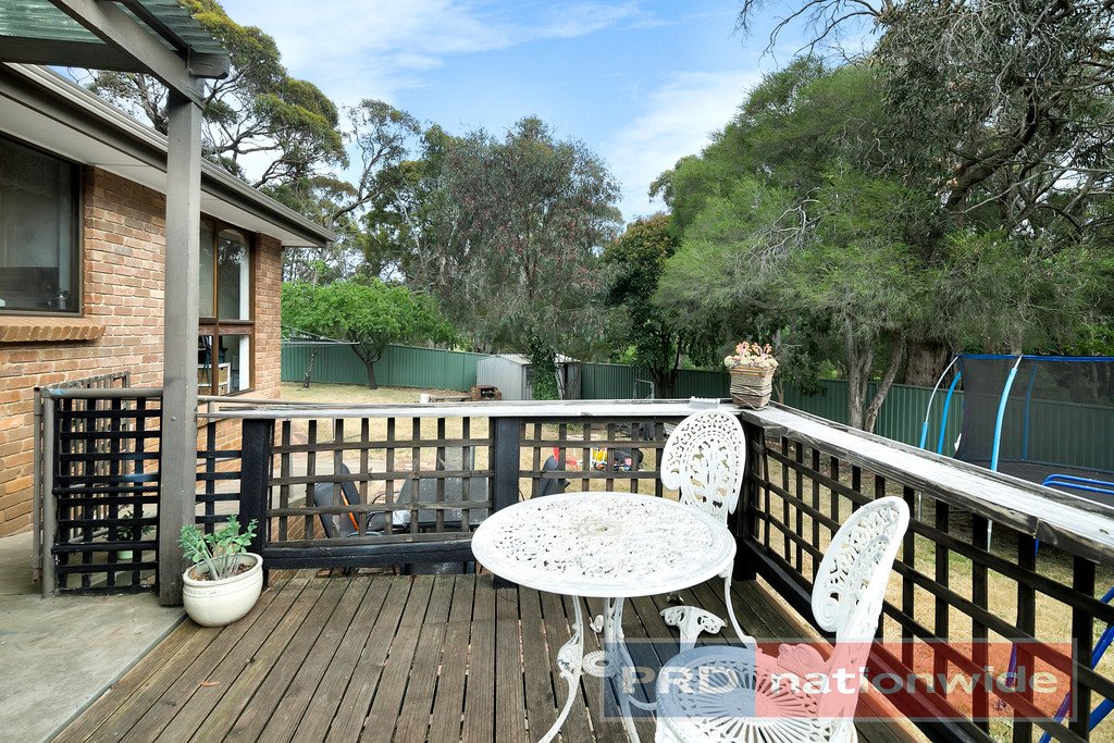 2 Hyde Park Road CRESWICK 9