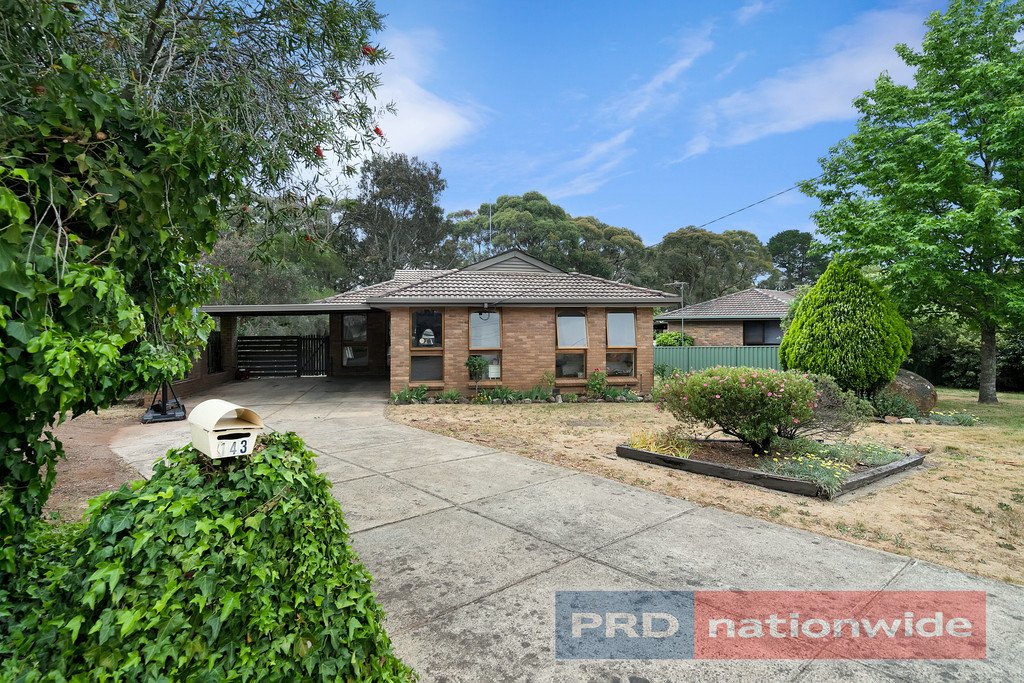 2 Hyde Park Road CRESWICK 12