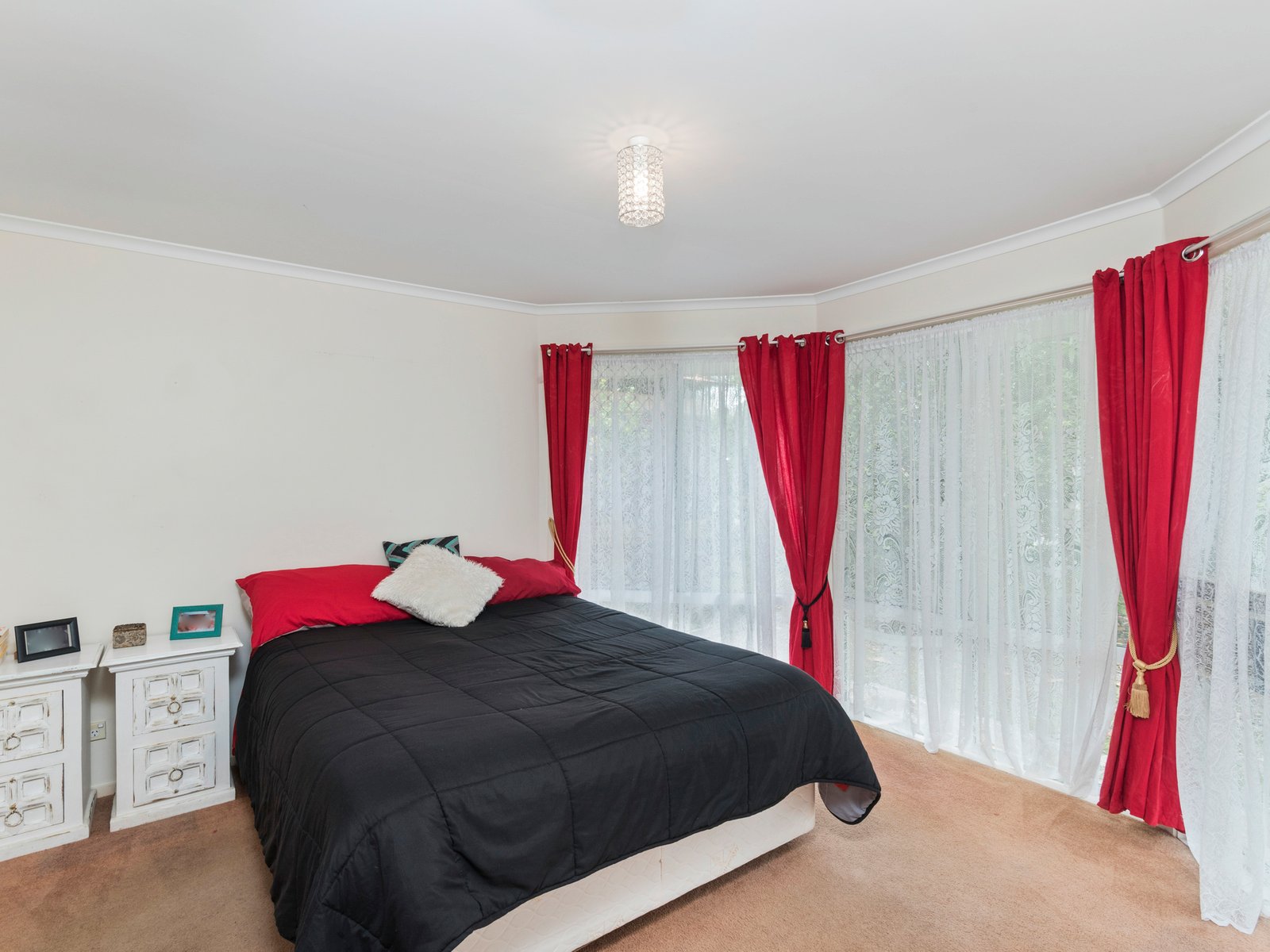 2 Hydrilla Court ELANORA 11