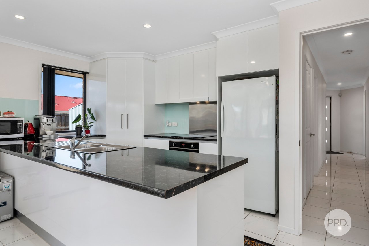 2 Ikram Court OLD BEACH 4