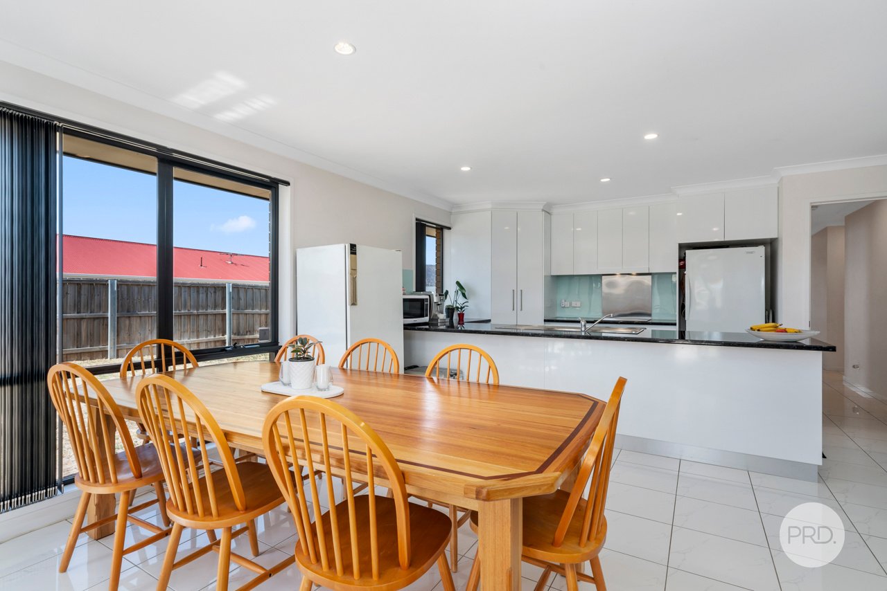 2 Ikram Court OLD BEACH 7