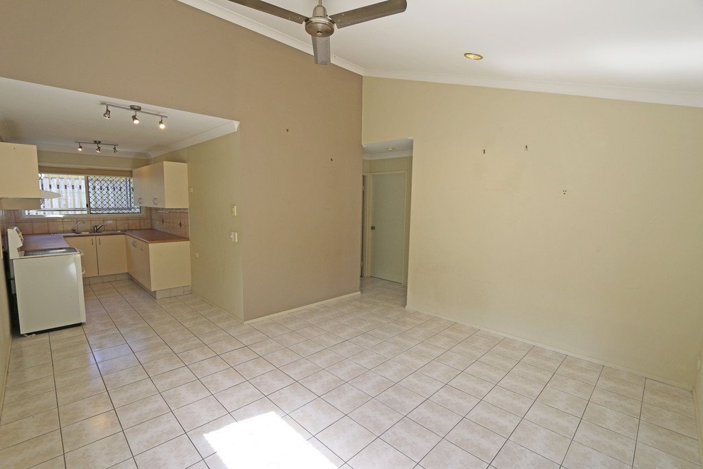 2 Innes Avenue MOLENDINAR 18