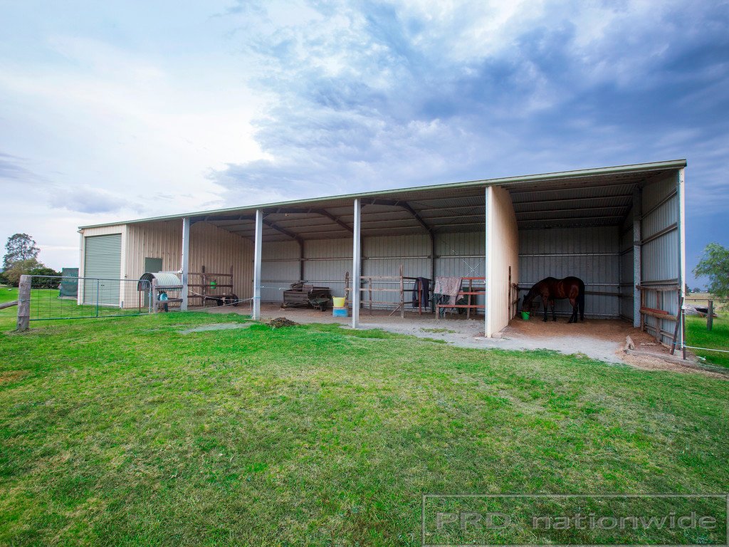 2 Iona Lane WOODVILLE 18