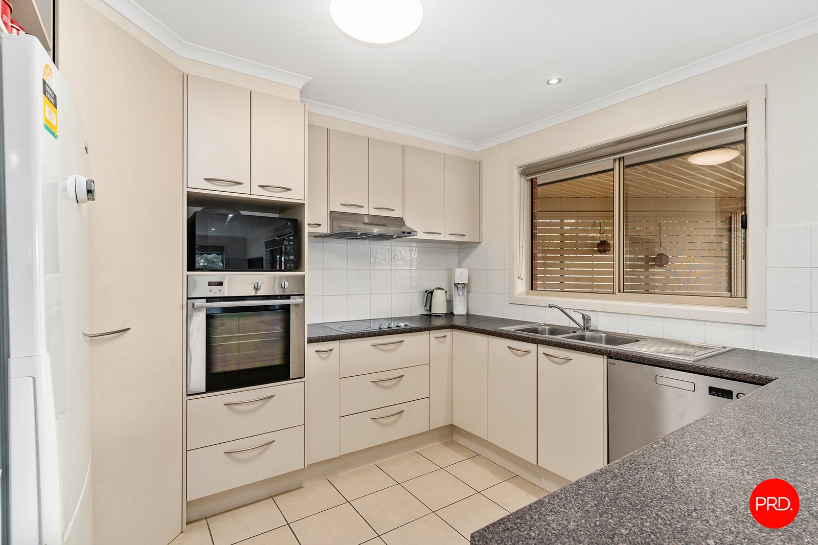 2 Irrabella Place KANGAROO FLAT 5