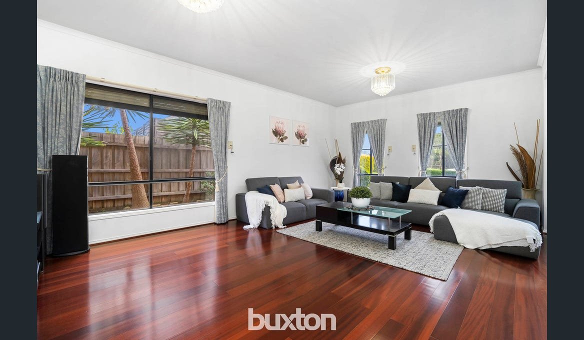 Gallery: 2 Isabella Court