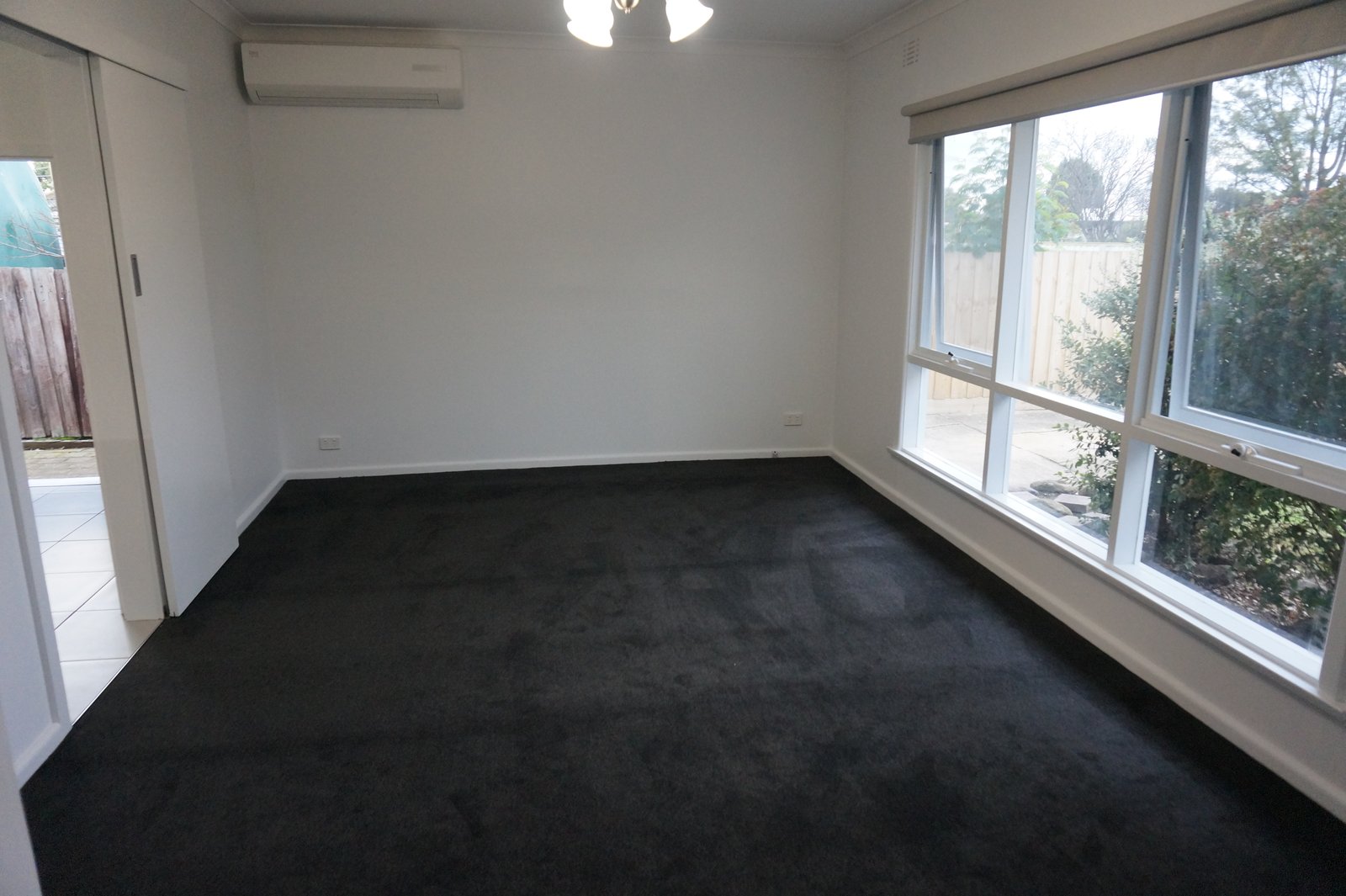 Gallery: 2 Ivanhoe Court