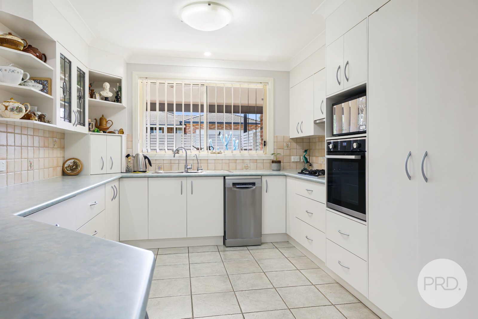 2 Ivory Place HILLVUE 12