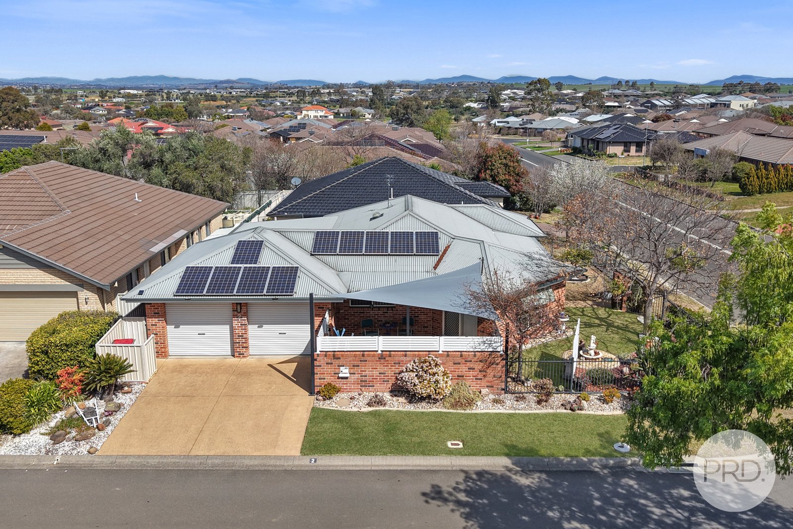 2 Ivory Place TAMWORTH 5