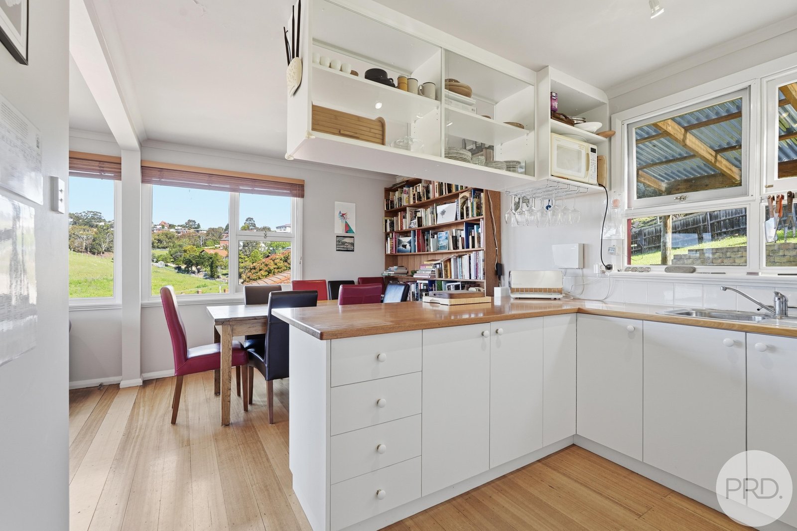 2 Jabez Crescent LENAH VALLEY 8