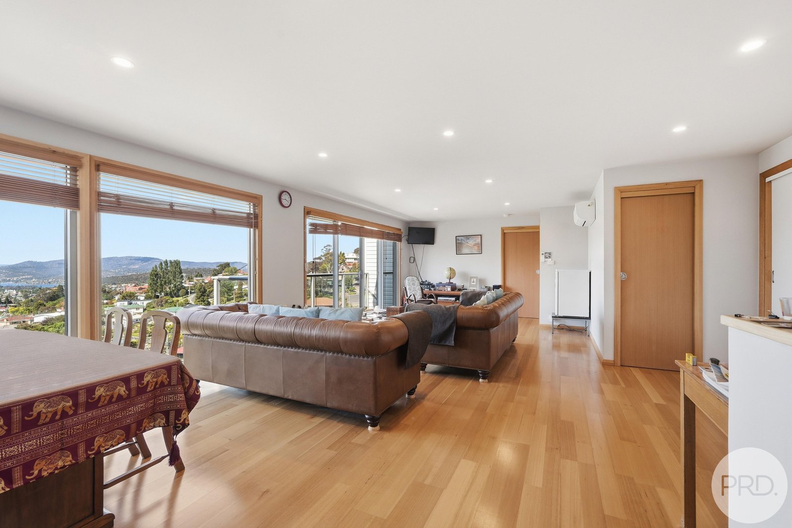 2 Jabez Crescent LENAH VALLEY 11